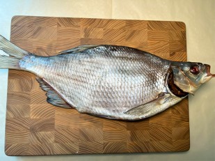 Орехи: Лещ цимлянский вяленый (700-800 гр)