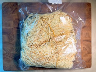 Фрайчизы классические: Сырный продукт ФЕРМЕРСКИЙ паутинка копченый