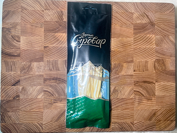 Сыр 60 гр ГОРНЫЙ СЫРОВАР (Нити копчёные) в Переделкино