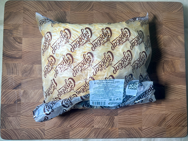 Сыр 1 кг ГОРНЫЙ СЫРОВАР (Паутинка со вкусом красной икры) в Переделкино